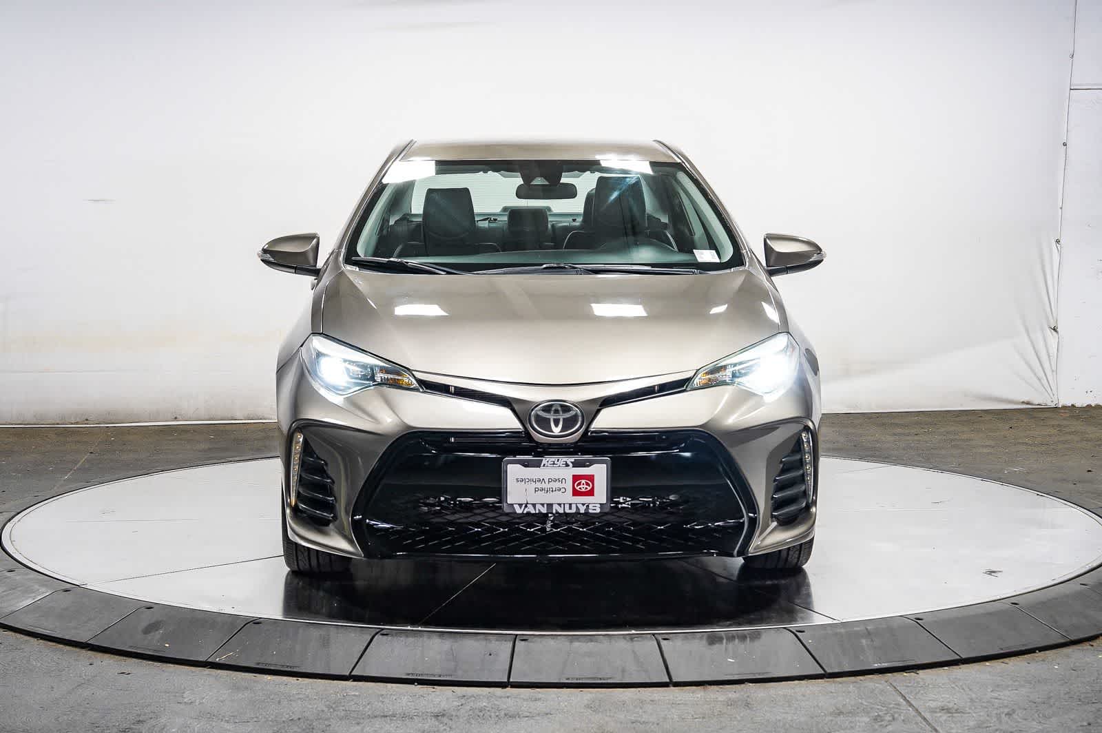 Thumbnail: 2018 Toyota Corolla - 4