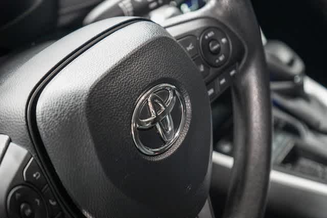 Thumbnail: 2025 Toyota RAV4 - 19