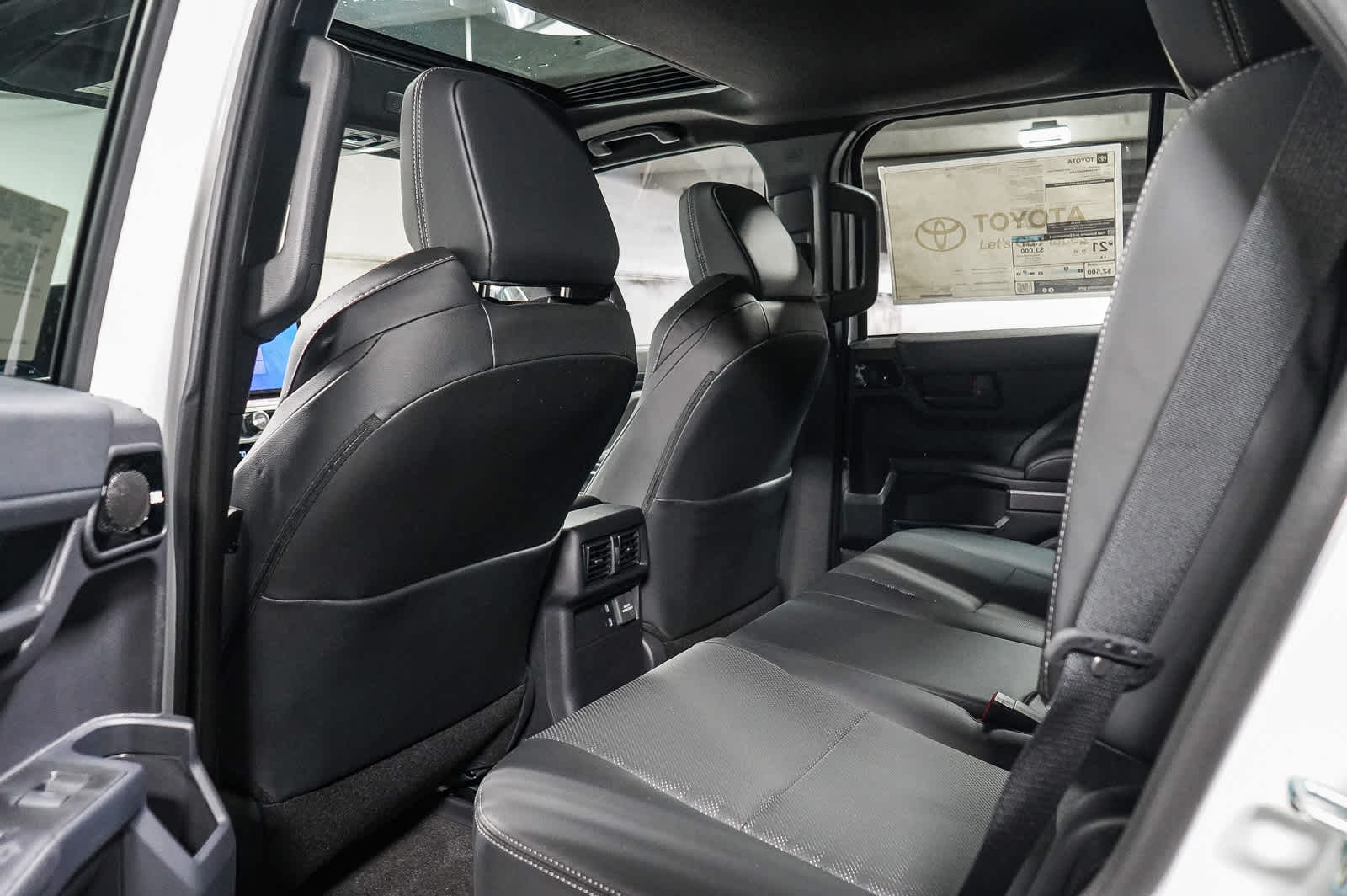 Thumbnail: 2025 Toyota 4Runner - 21