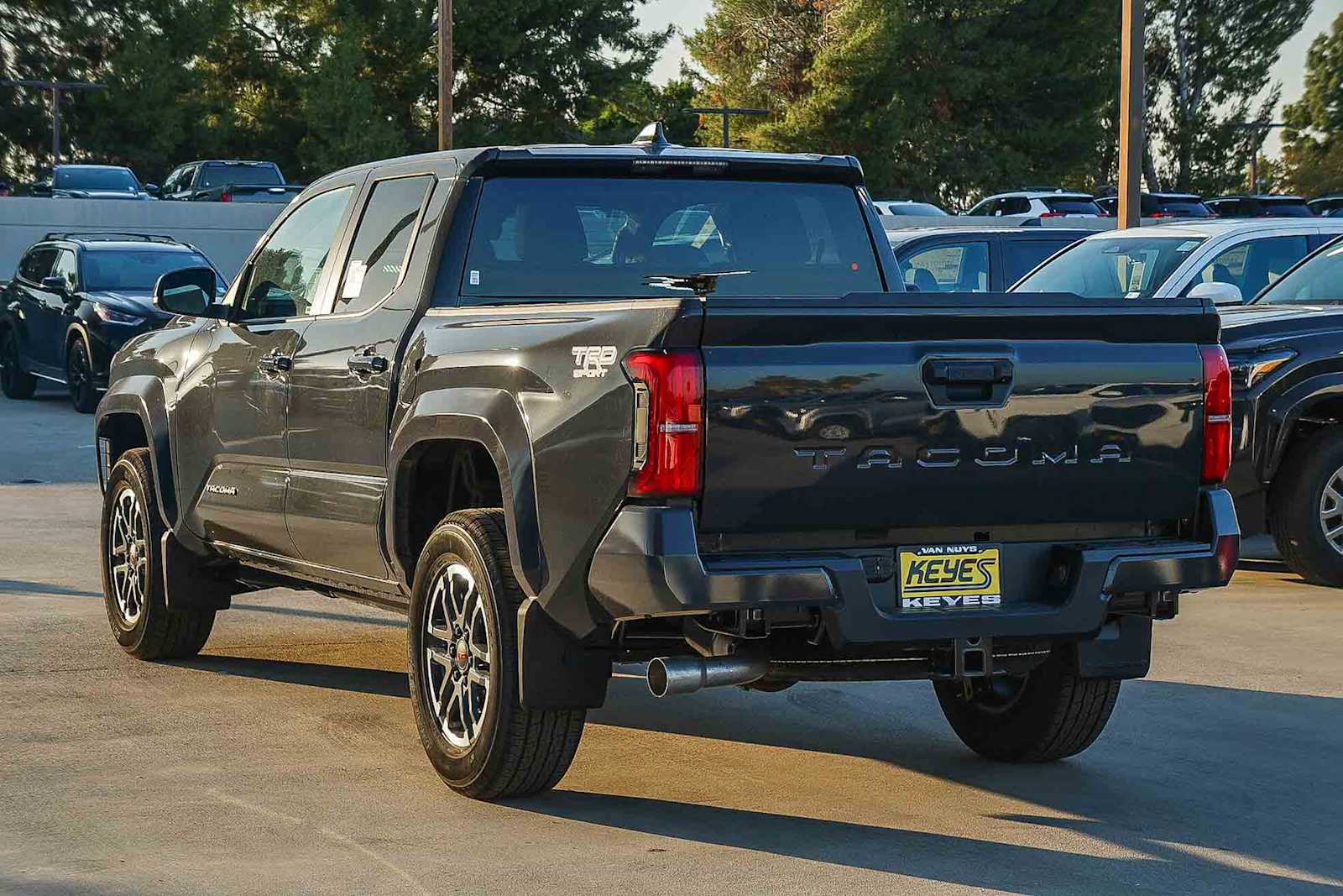 Thumbnail: 2025 Toyota Tacoma - 18