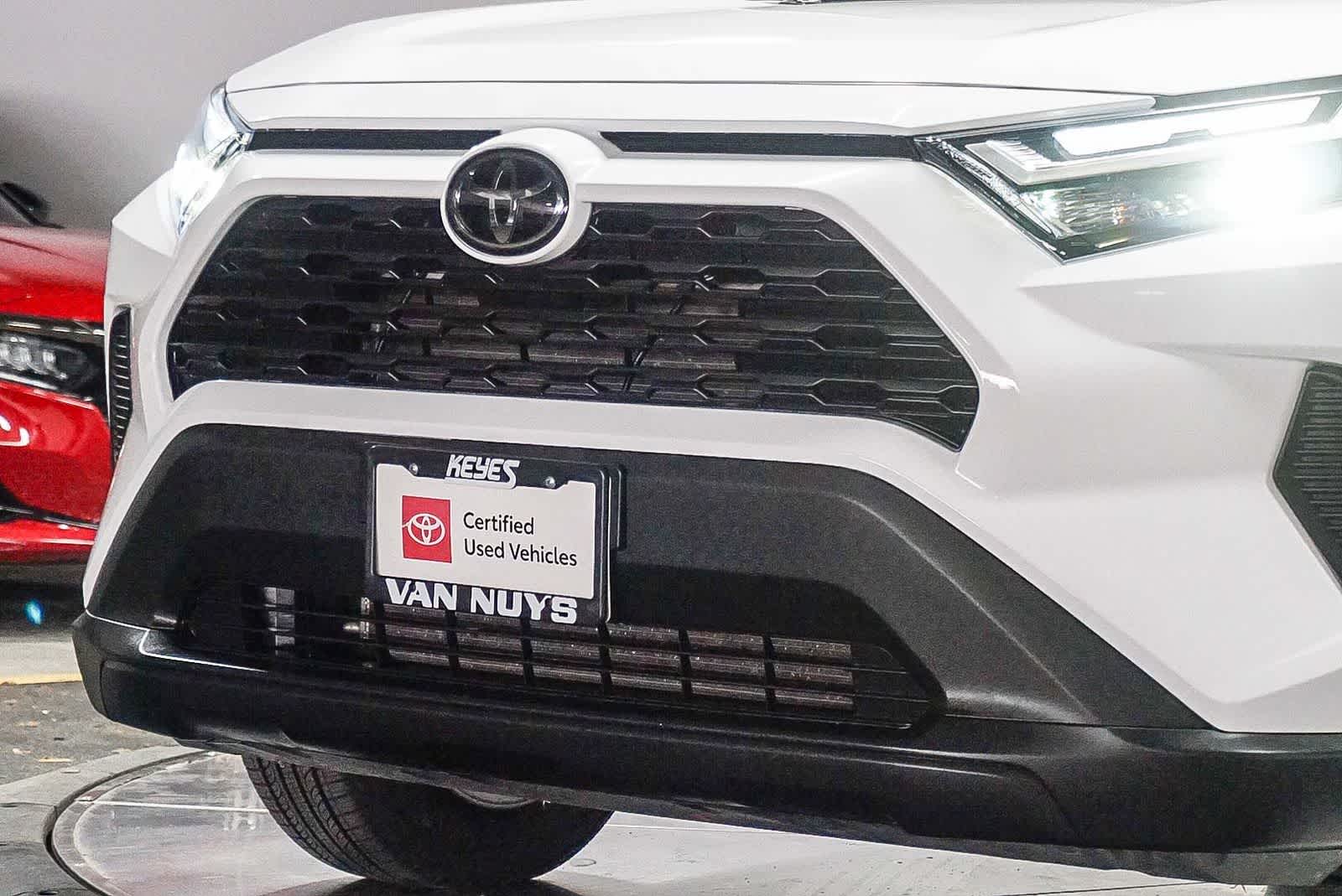 Thumbnail: 2024 Toyota RAV4 - 8