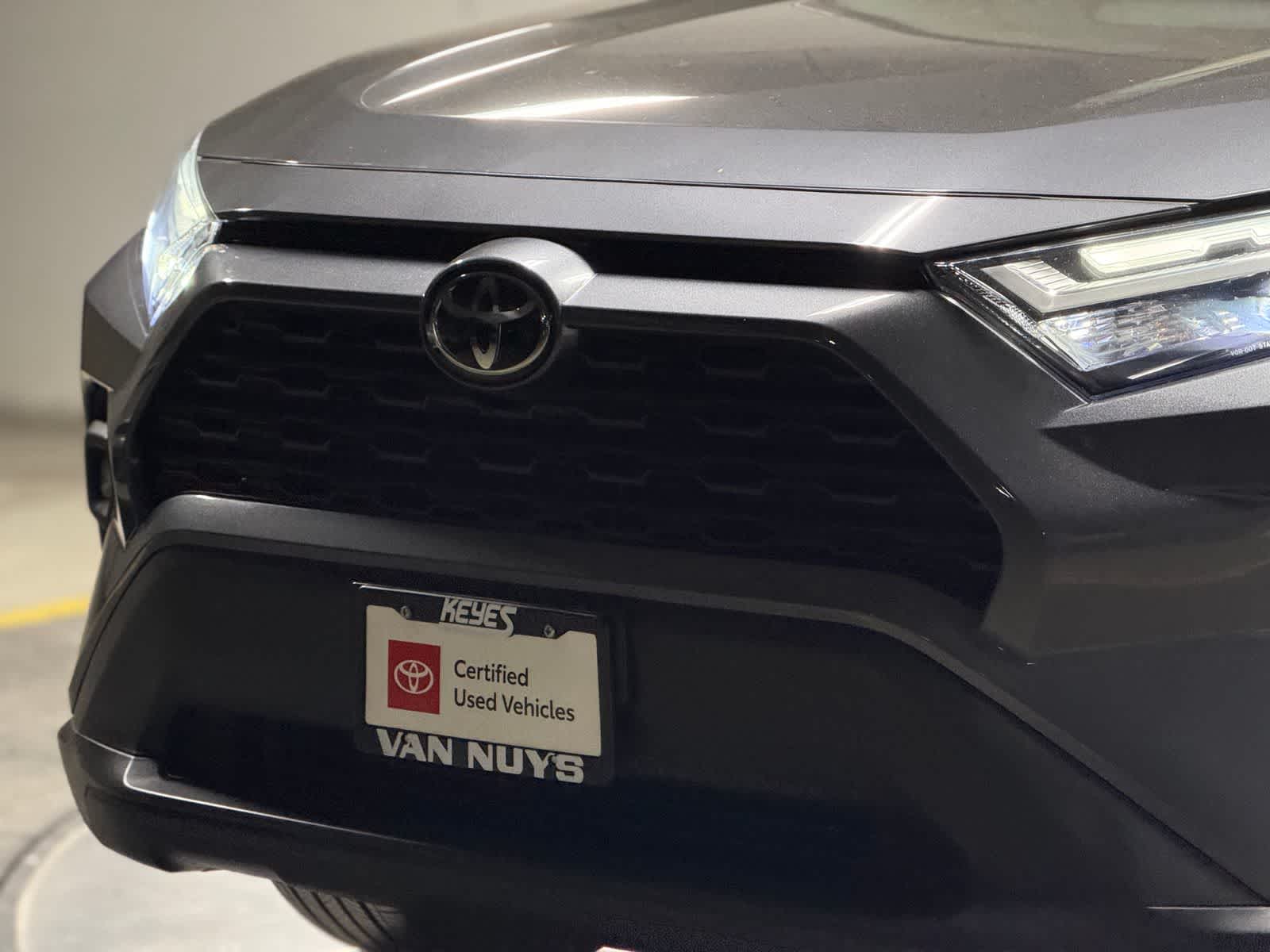 Thumbnail: 2023 Toyota RAV4 - 9