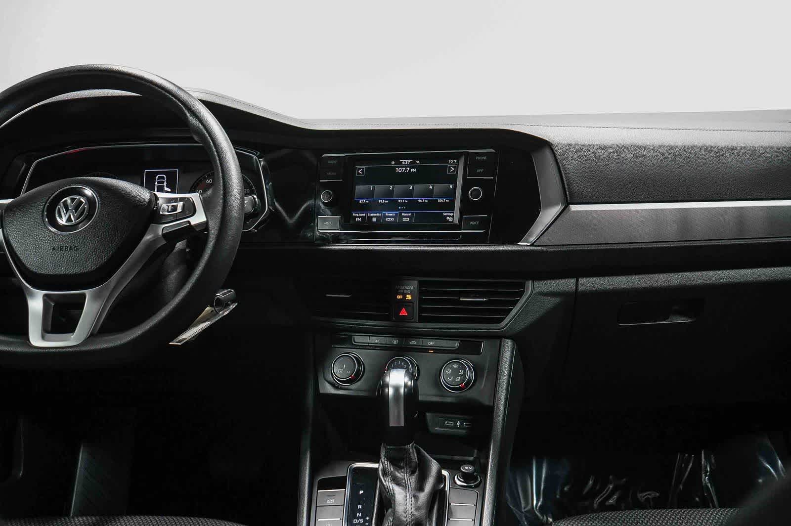 Thumbnail: 2021 Volkswagen Jetta - 13