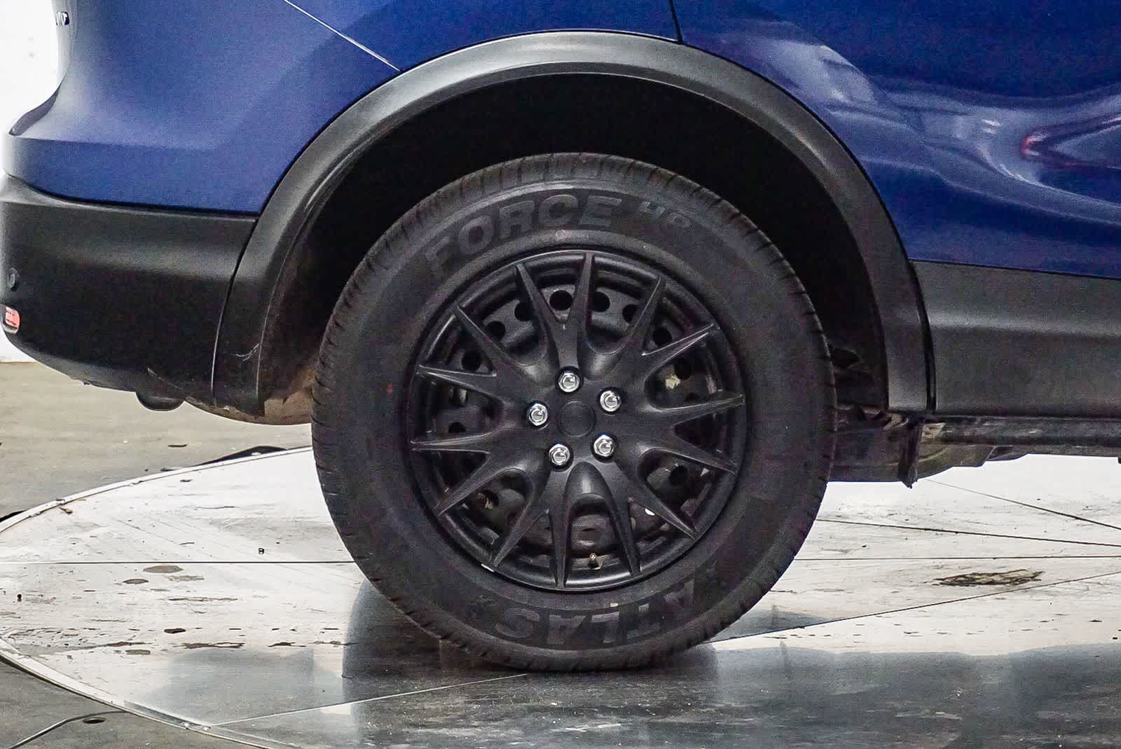 Thumbnail: 2020 Nissan Rogue Sport - 8