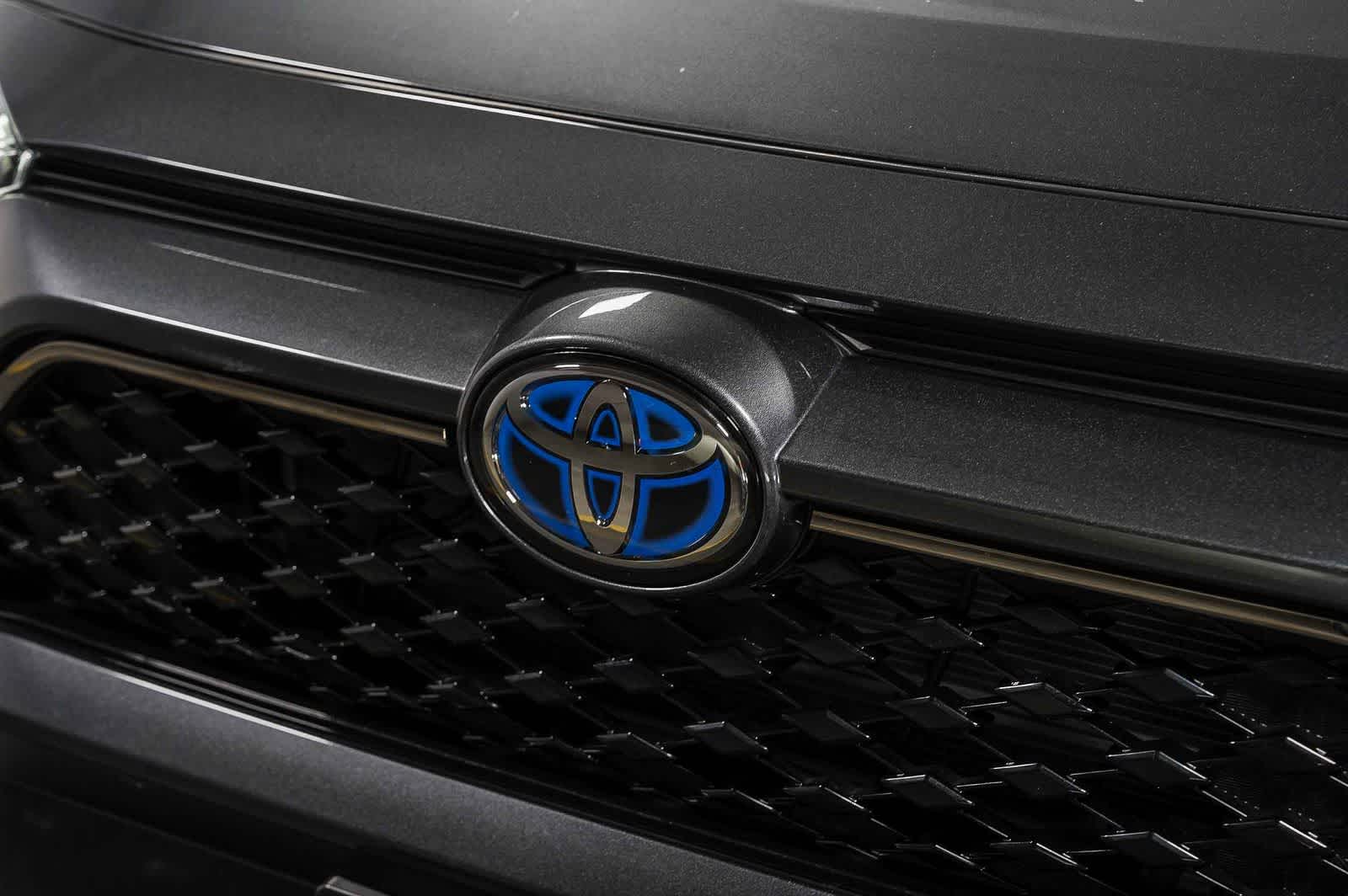 Thumbnail: 2024 Toyota RAV4 - 9