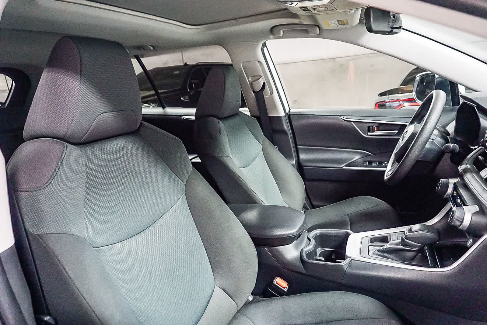 Thumbnail: 2025 Toyota RAV4 - 19