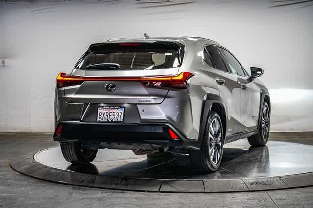 Thumbnail: 2021 Lexus UX - 4