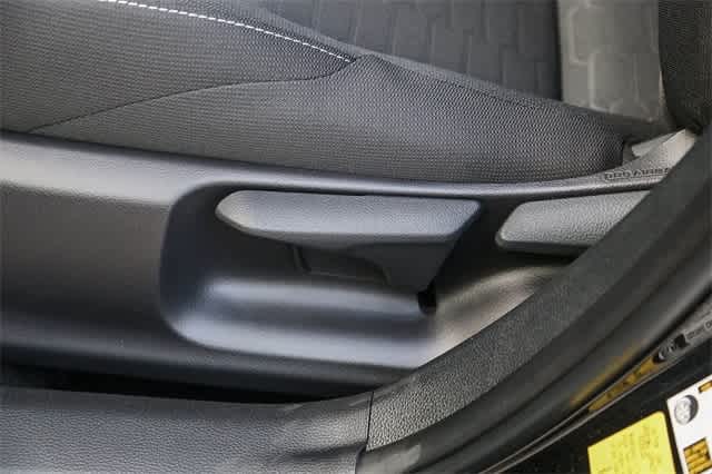 Thumbnail: 2025 Toyota Corolla - 21