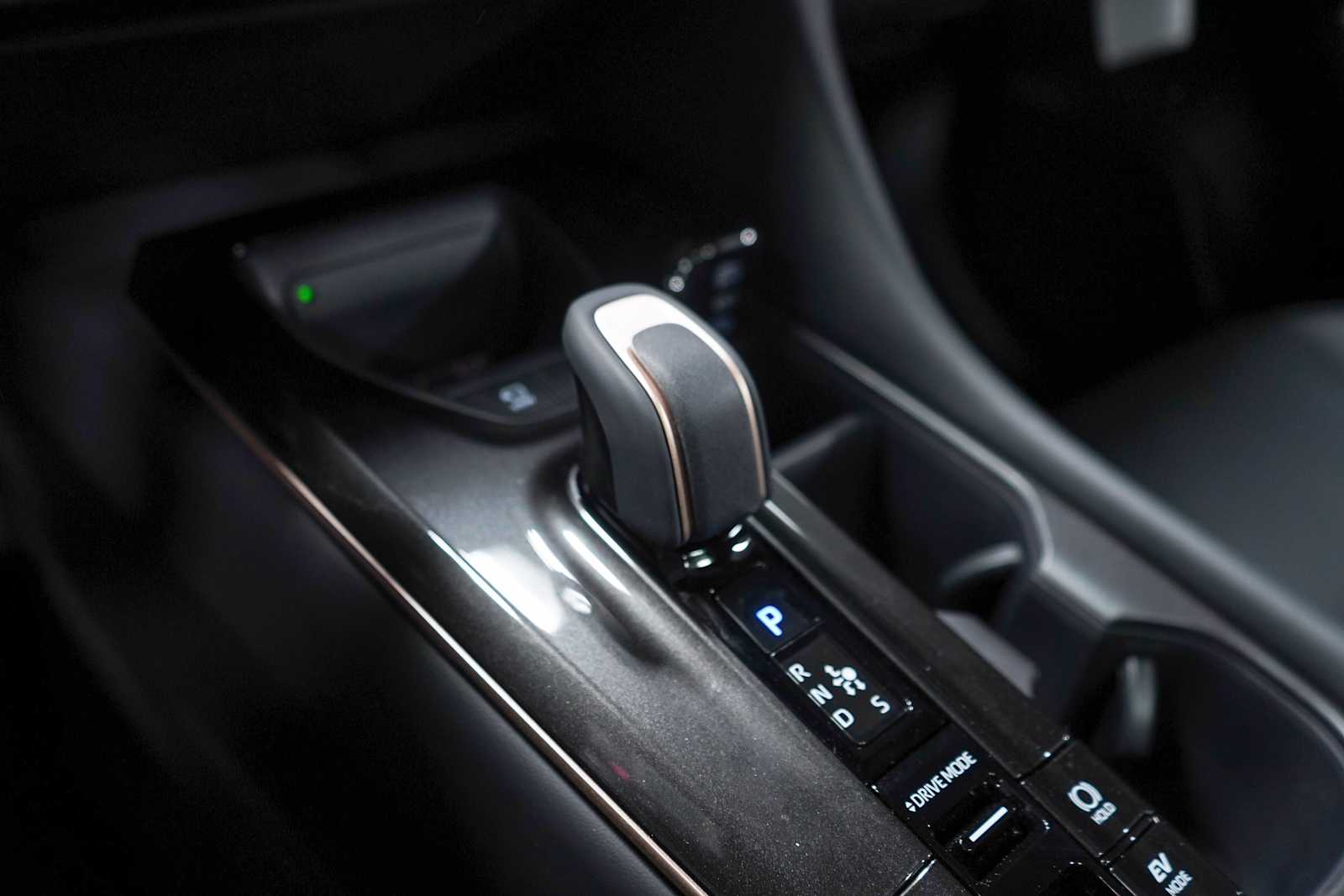 Thumbnail: 2025 Toyota Crown Signia - 17