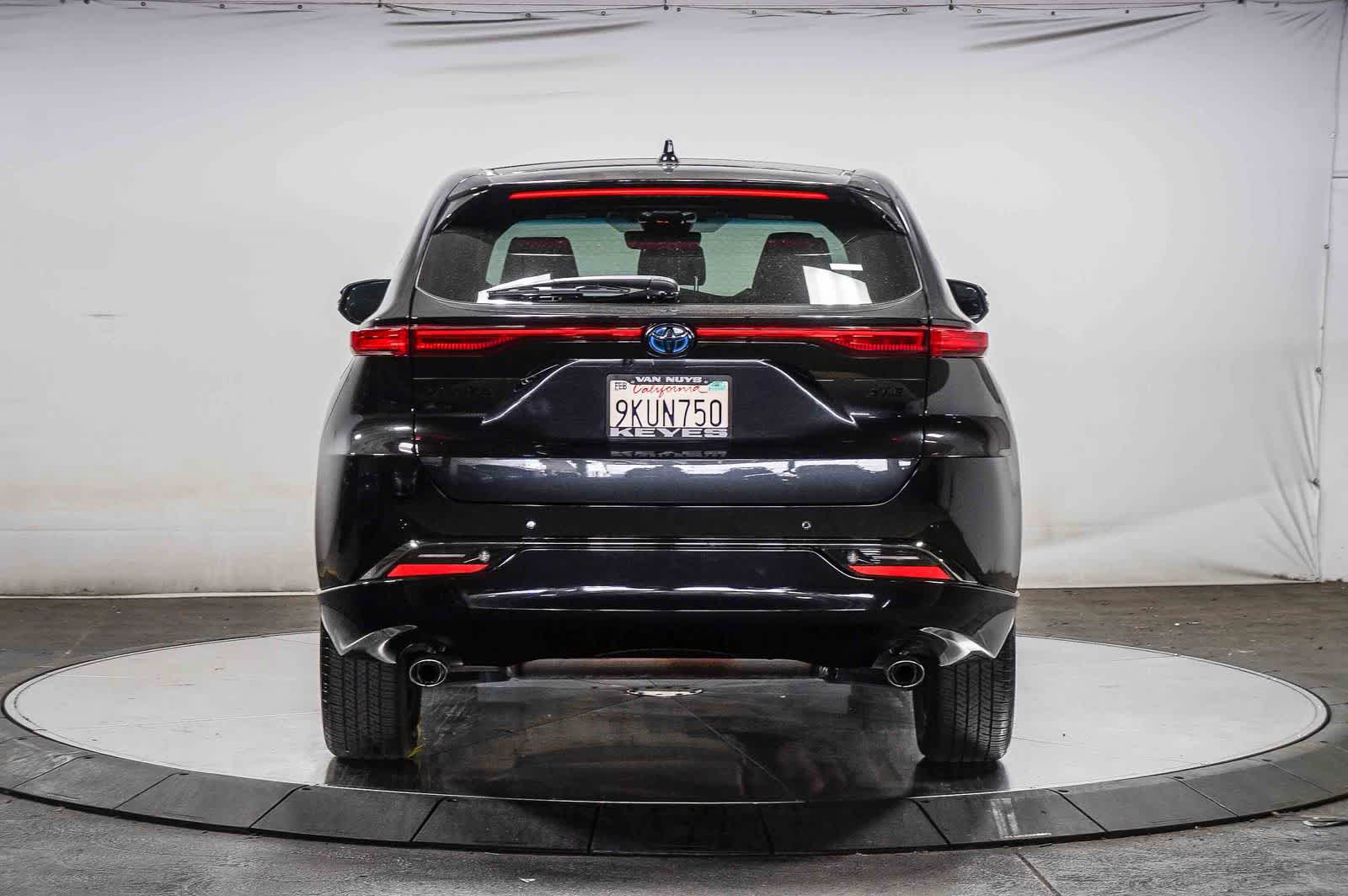 Thumbnail: 2024 Toyota Venza - 4