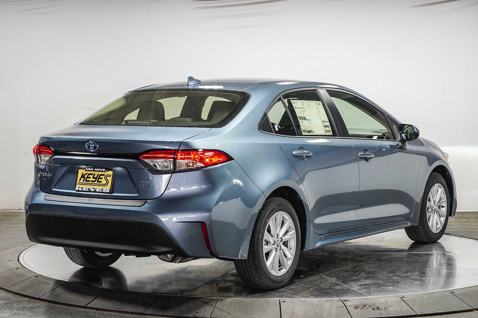 Thumbnail: 2025 Toyota Corolla - 4