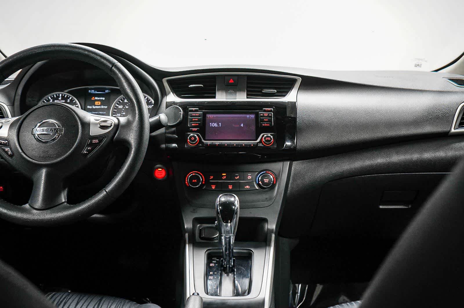 Thumbnail: 2016 Nissan Sentra - 13