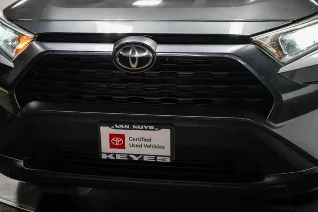 Thumbnail: 2019 Toyota RAV4 - 9