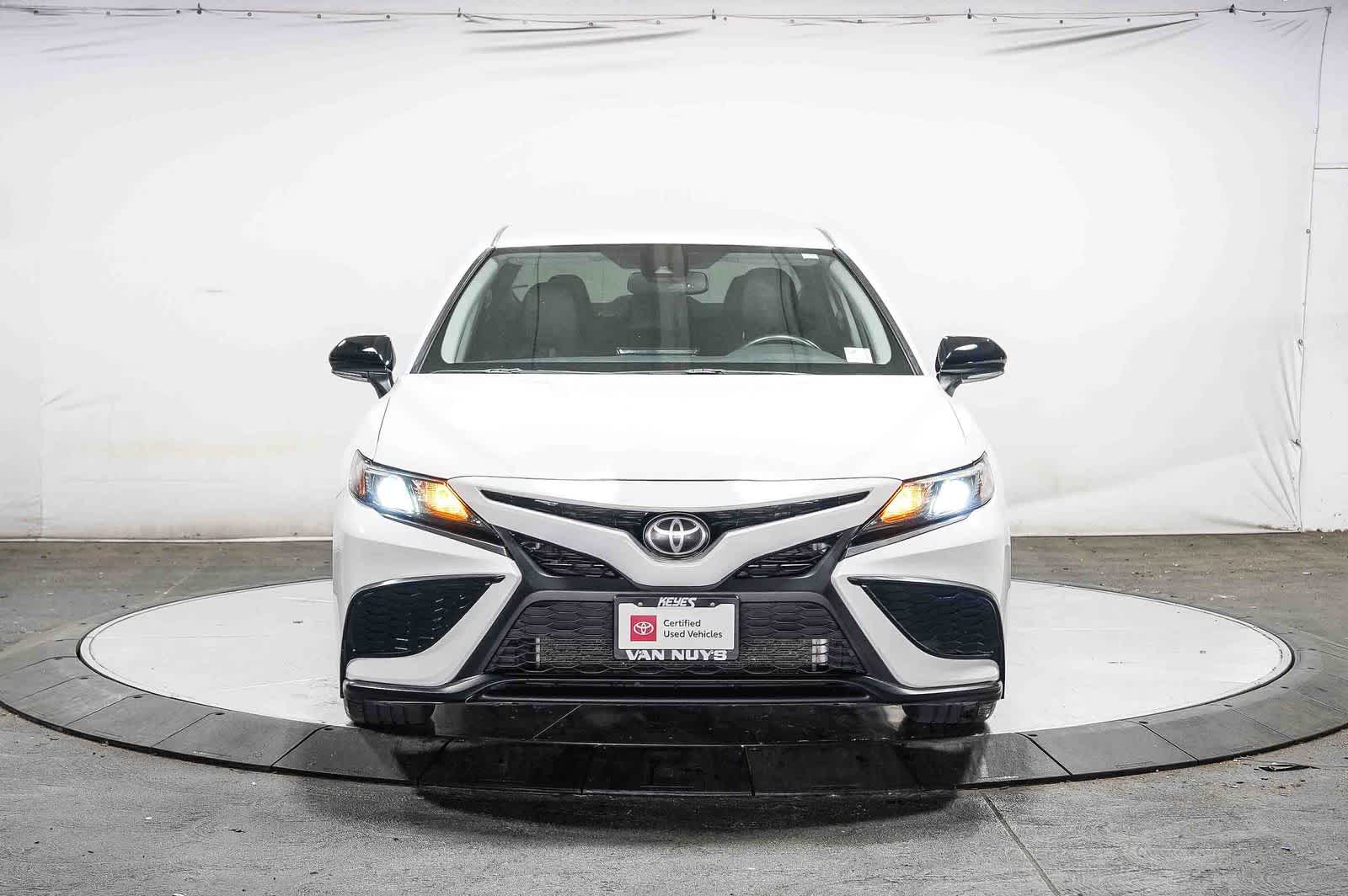 Thumbnail: 2021 Toyota Camry - 7