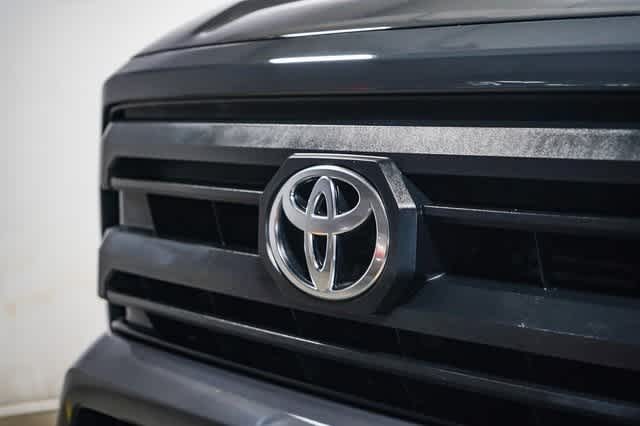 2025 Toyota Tacoma SR5 9