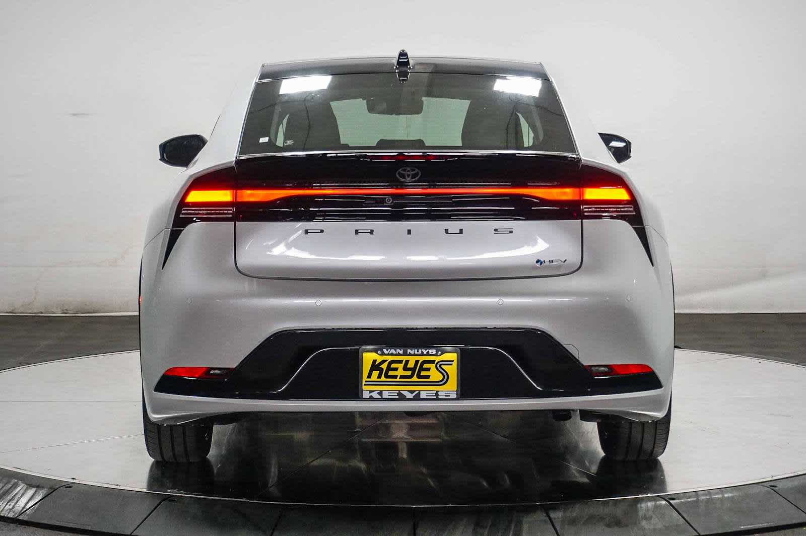 Thumbnail: 2026 Toyota Prius - 3
