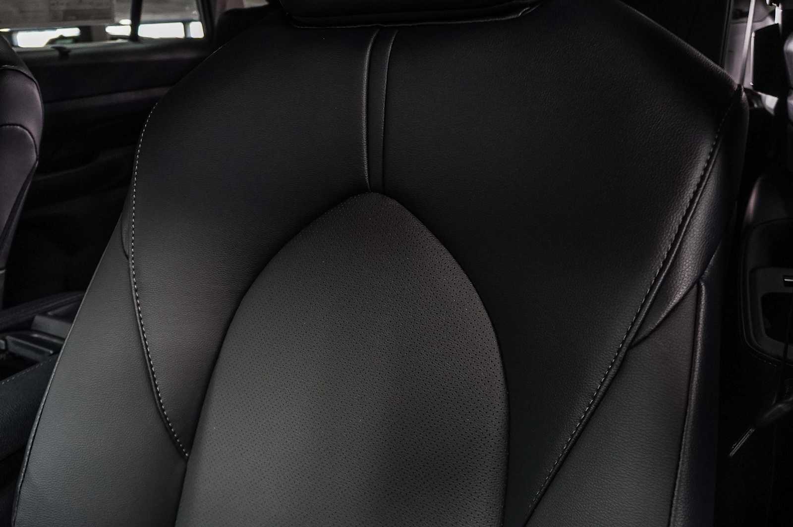 Thumbnail: 2025 Toyota Grand Highlander - 26