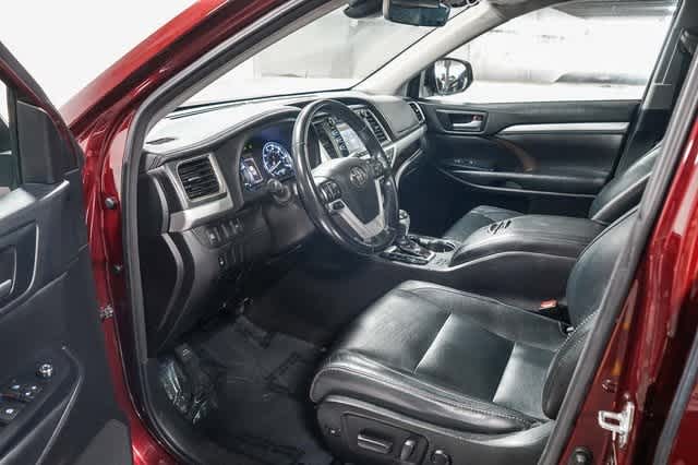 Thumbnail: 2018 Toyota Highlander - 19