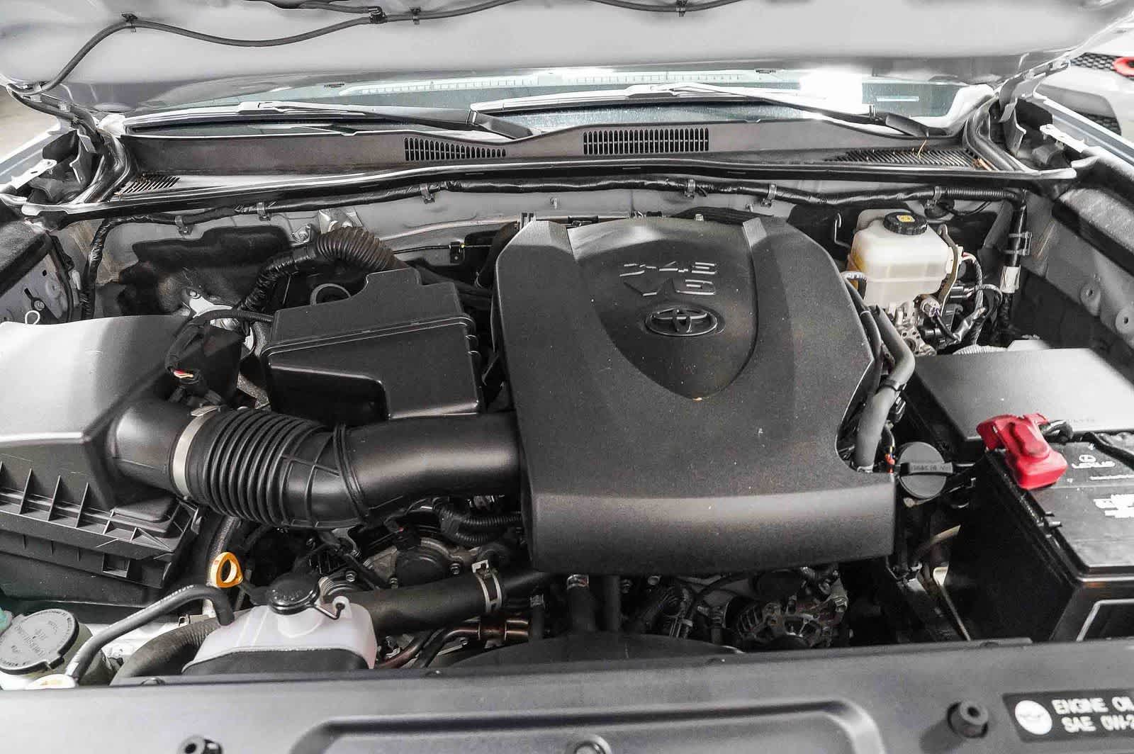 Thumbnail: 2018 Toyota Tacoma - 28