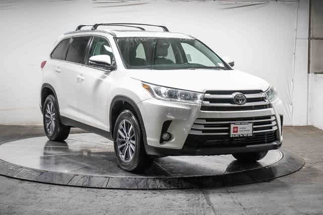 Thumbnail: 2019 Toyota Highlander - 5