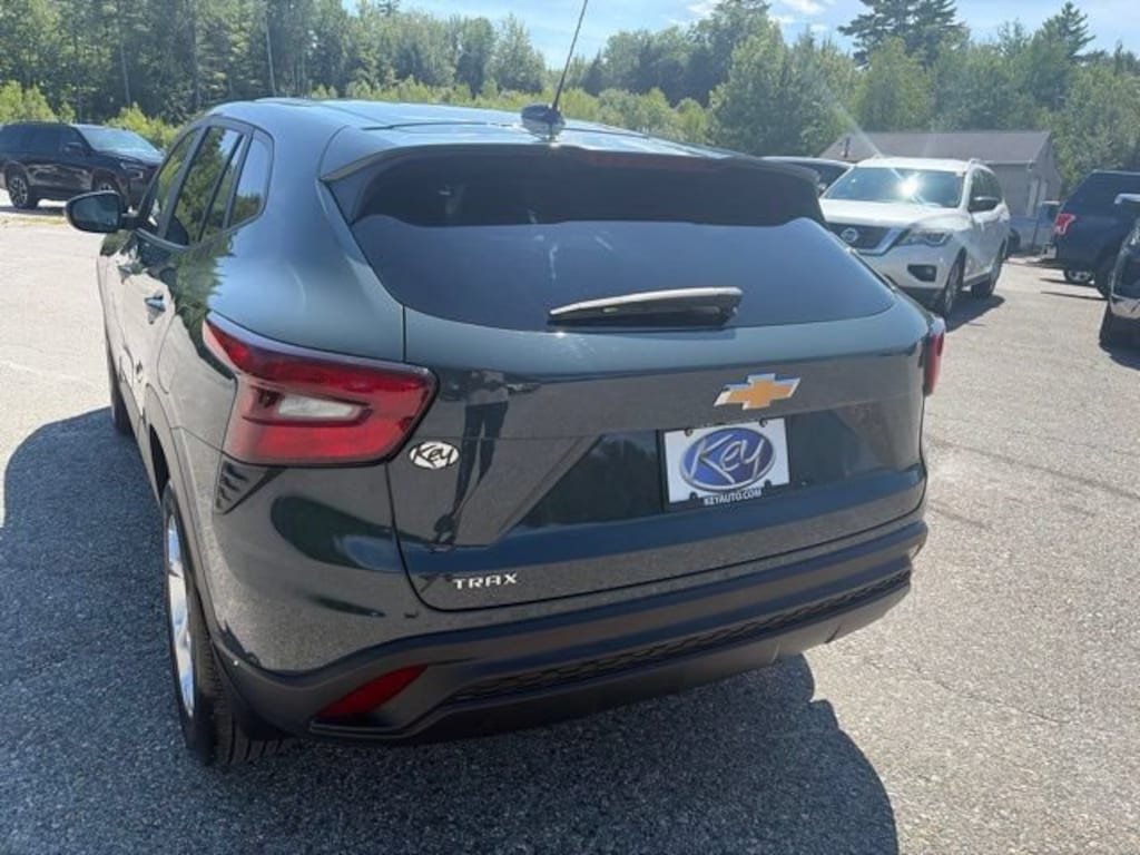 Used 2025 Chevrolet Trax LS SUV