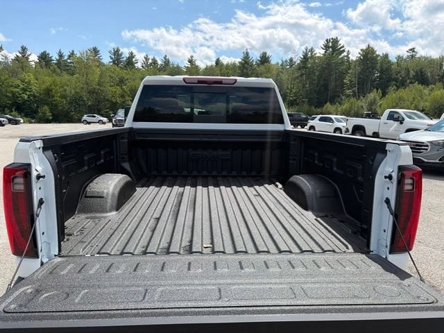 2026 GMC Sierra 2500HD SLT - Photo 6