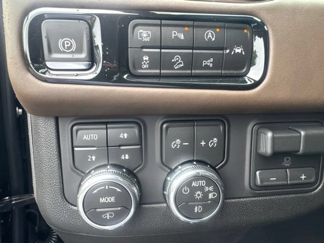 2026 GMC Yukon XL Denali Ultimate - Photo 23