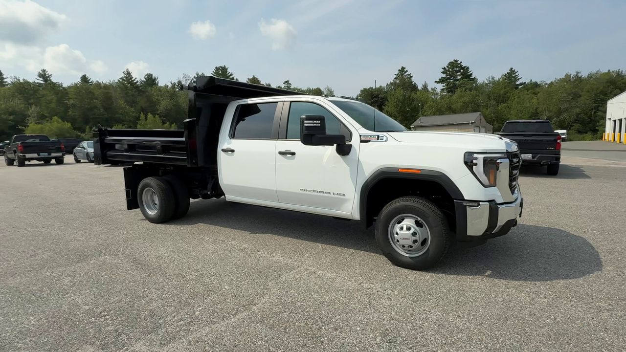 2025 GMC Sierra 3500HD Pro - Photo 35
