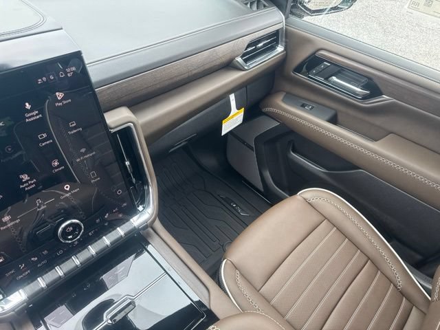 2026 GMC Yukon XL Denali Ultimate - Photo 12