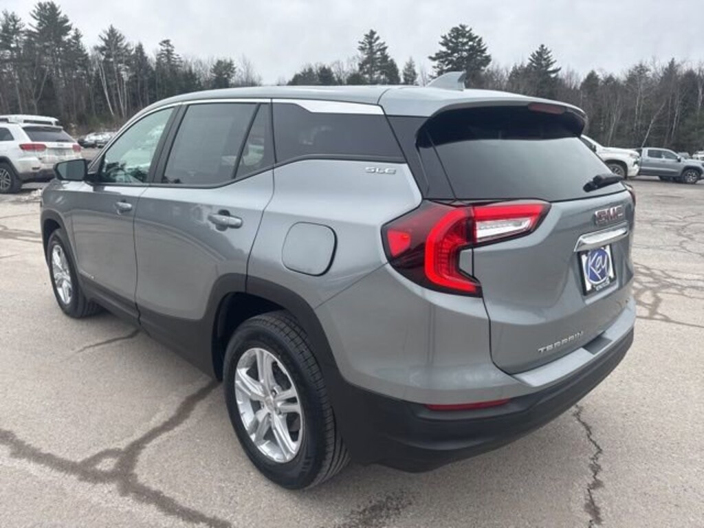 Used 2023 GMC Terrain SLE SUV