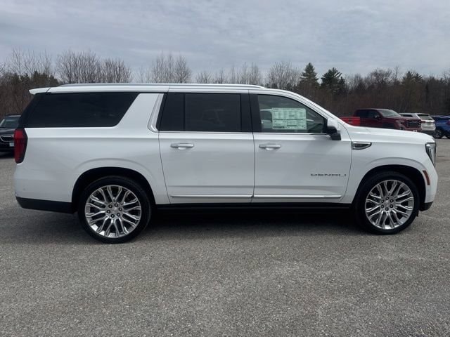 2026 GMC Yukon XL Denali - Photo 8