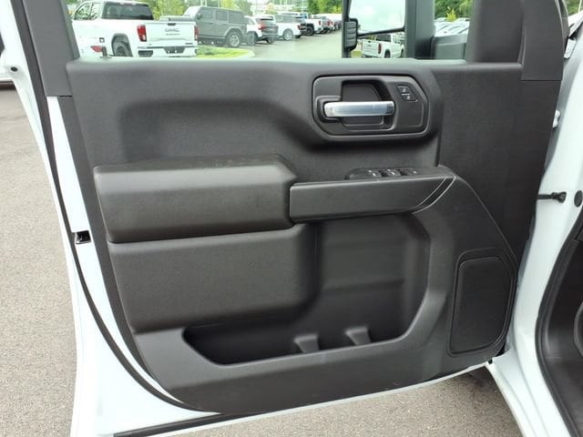2026 GMC Sierra 2500HD Pro - Photo 13
