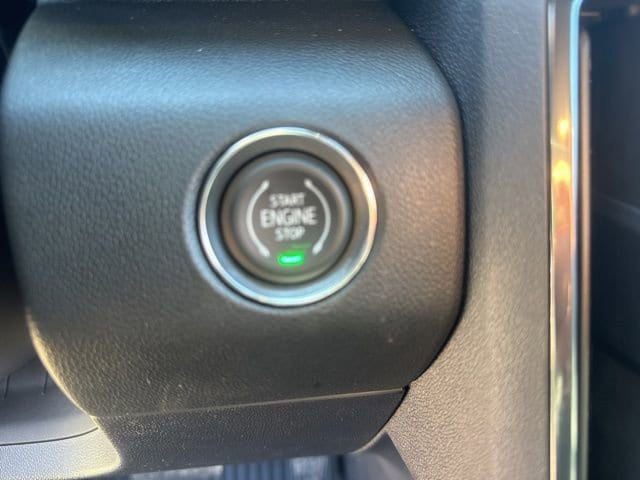 2026 GMC Acadia AT4 - Photo 18