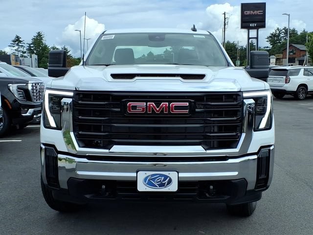 2026 GMC Sierra 2500HD Pro - Photo 2