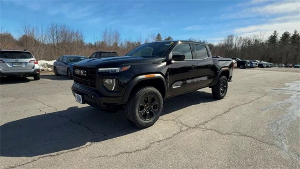 New 2025 GMC Canyon Elevation Truck