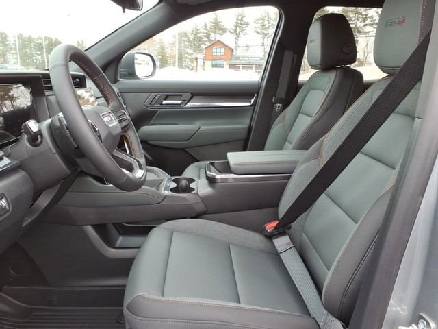 2026 GMC Terrain AT4 - Photo 7