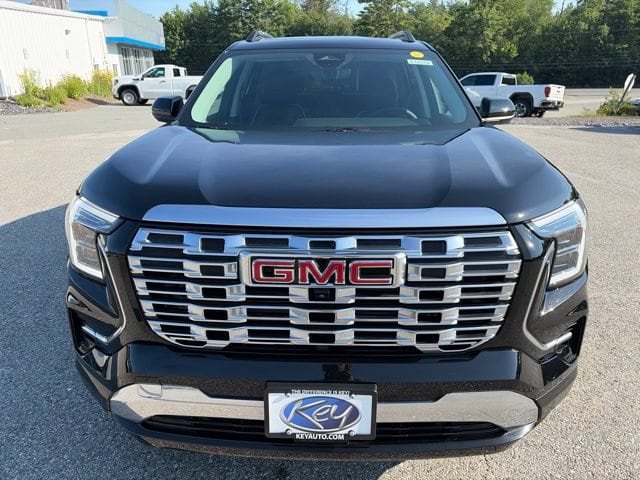 2026 GMC Terrain Denali - Photo 2