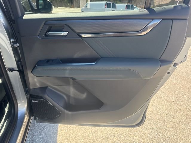 2026 GMC Acadia AT4 - Photo 31