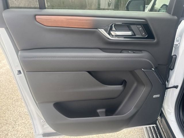 2026 GMC Yukon XL Denali - Photo 28