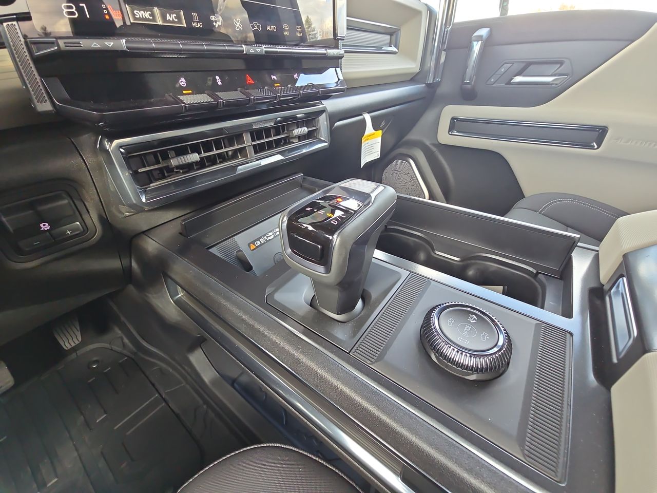 2026 GMC HUMMER EV 2X - Photo 52