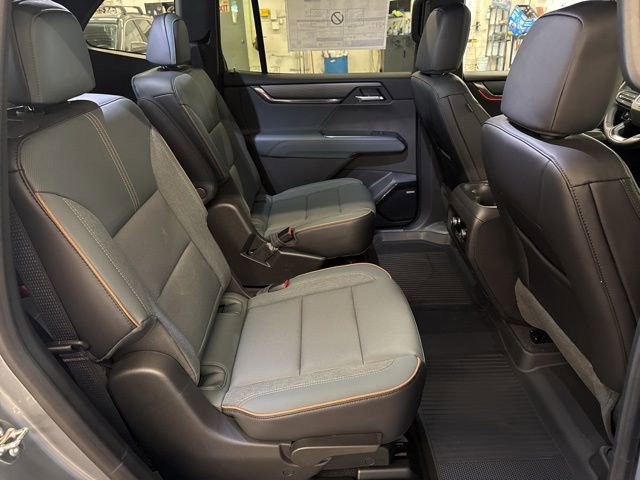 2026 GMC Acadia AT4 - Photo 25