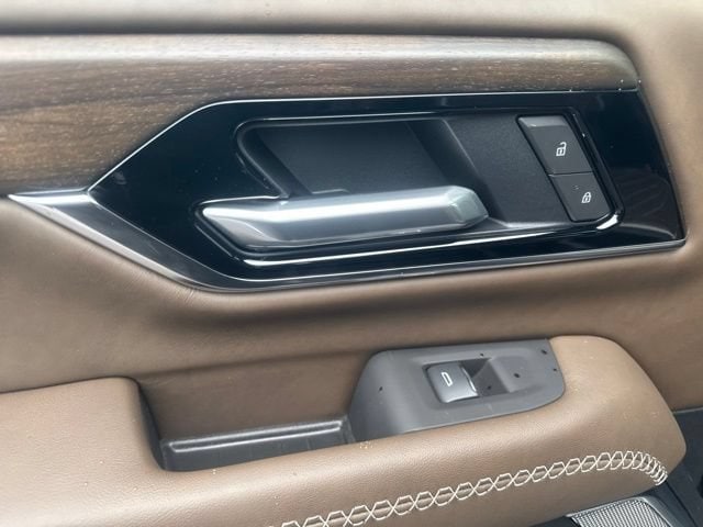 2026 GMC Yukon XL Denali Ultimate - Photo 25