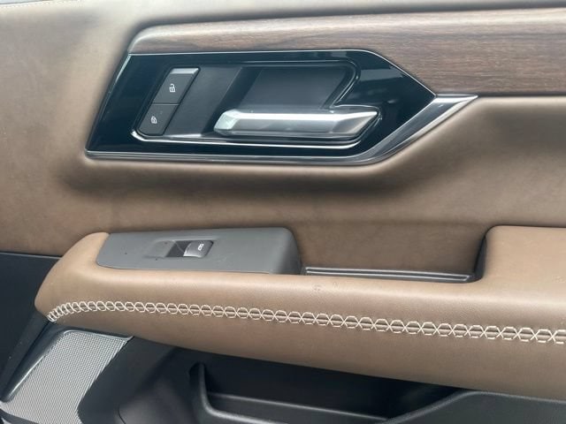 2026 GMC Yukon XL Denali Ultimate - Photo 37