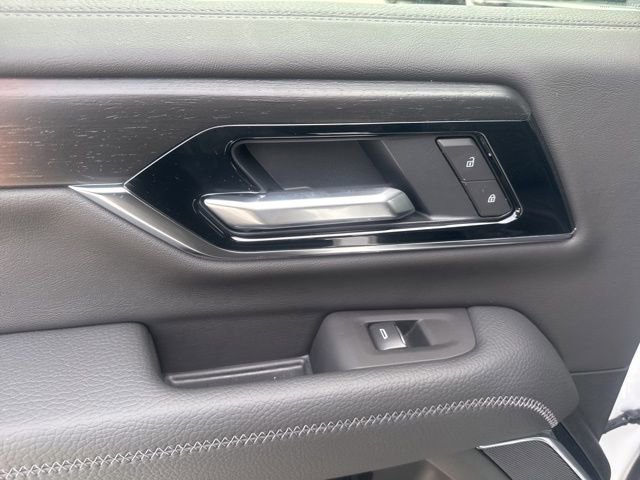 2026 GMC Yukon XL Denali - Photo 29