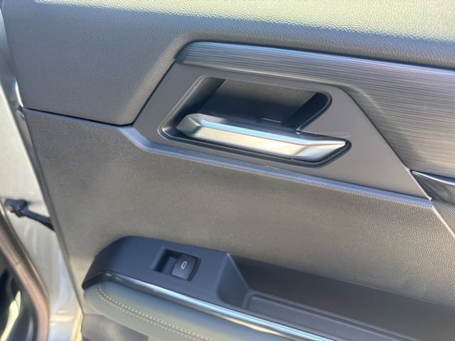 2026 GMC Acadia AT4 - Photo 32