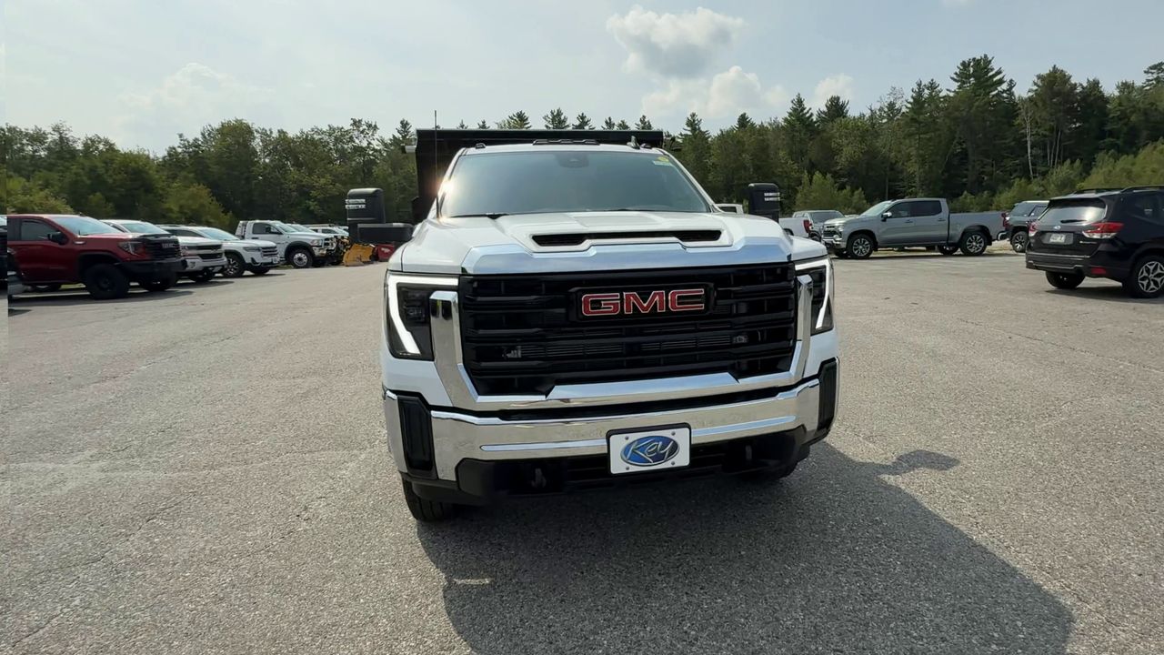 2025 GMC Sierra 3500HD Pro - Photo 36