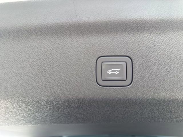 2026 GMC Yukon XL Denali - Photo 34