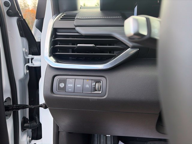 2027 GMC Acadia Elevation - Photo 17