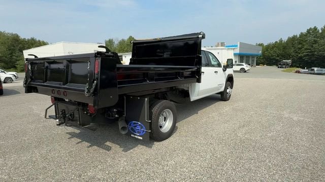 2025 GMC Sierra 3500HD Pro - Photo 8