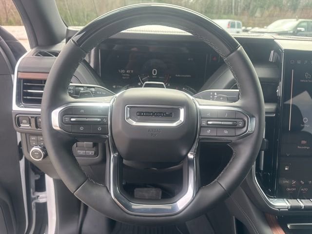 2026 GMC Yukon XL Denali - Photo 14